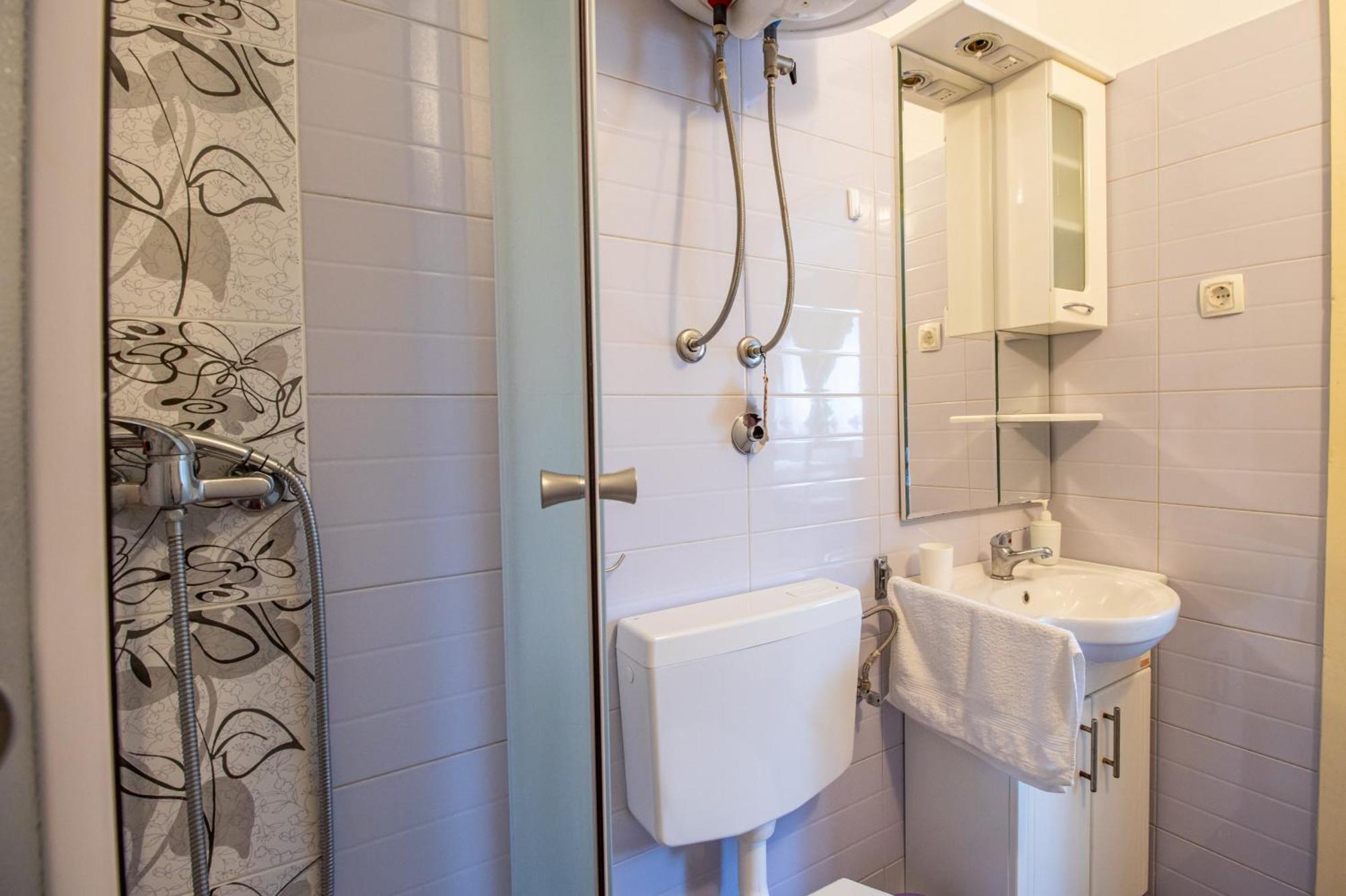 Apartments Good Vibrations Rozat Room photo